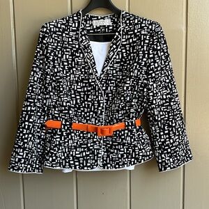 Tahari Black and White Blazer and White Skirt Suit Set_Size 16P
